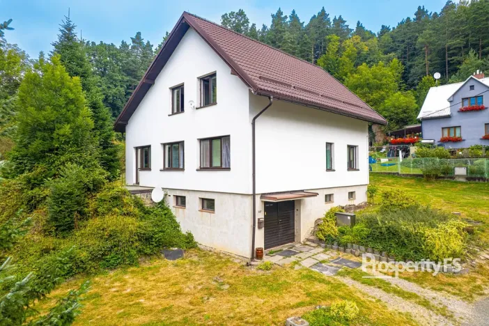Prodej rodinného domu, Janovice, 250 m2