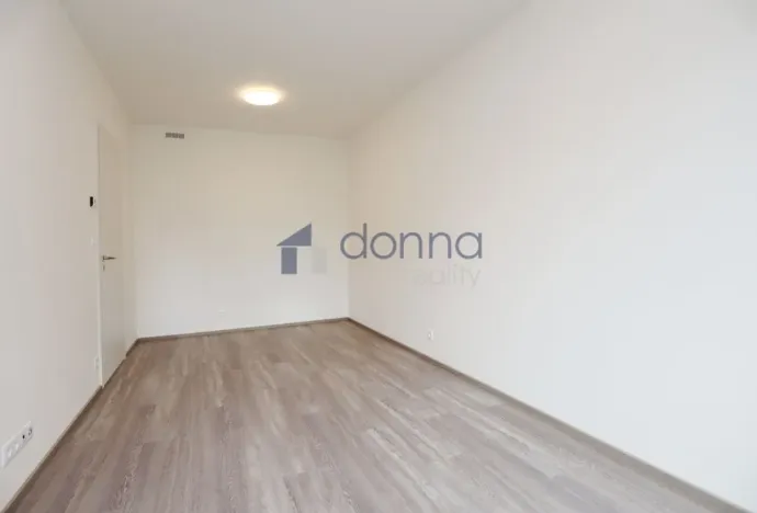 Pronájem bytu 2+kk, Praha - Háje, Sochorcova, 64 m2