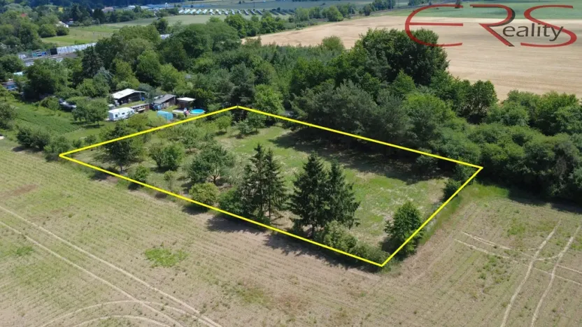 Prodej zahrady, Horní Počaply, 2335 m2