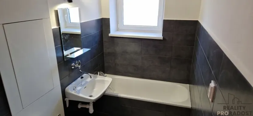Pronájem bytu 2+1, Přerov, Jižní čtvrť I, 49 m2