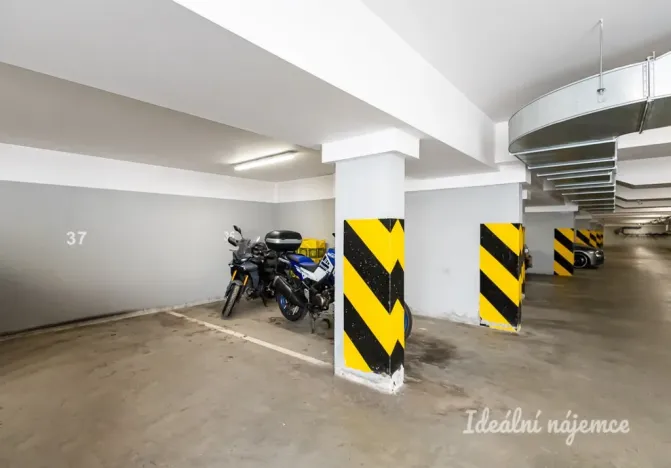 Pronájem bytu 2+kk, Praha - Kbely, Pod Nouzovem, 57 m2