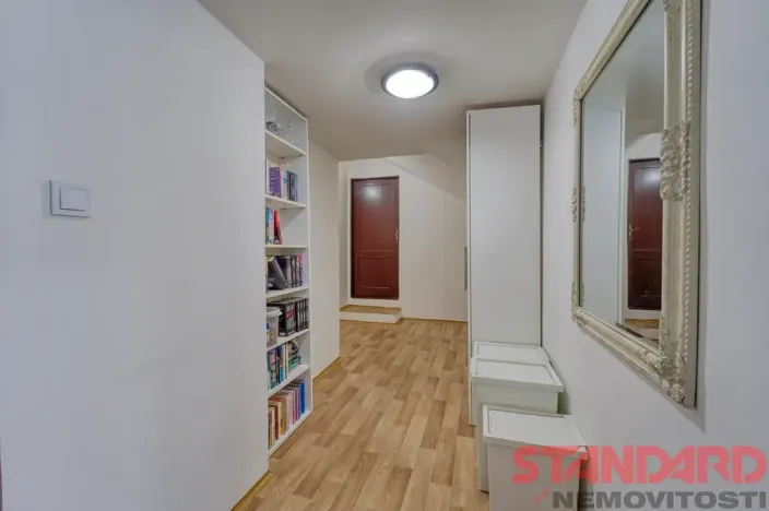Prodej komerční nemovitosti, Chrášťany, Plzeňská, 207 m2