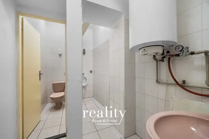 Pronájem obchodního prostoru, Znojmo, Horní náměstí, 115 m2