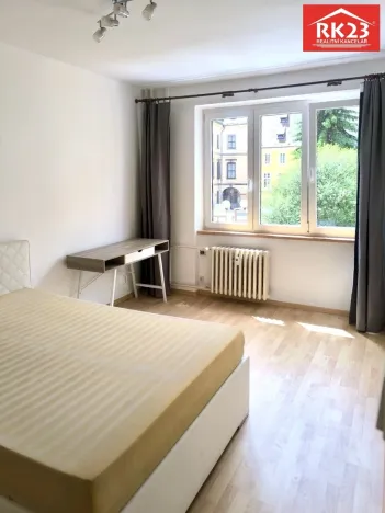 Pronájem bytu 2+1, Cheb, Školní, 54 m2