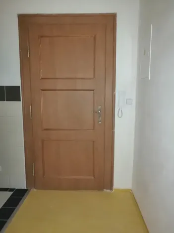 Pronájem kanceláře, Hradec Králové, Gočárova třída, 19 m2