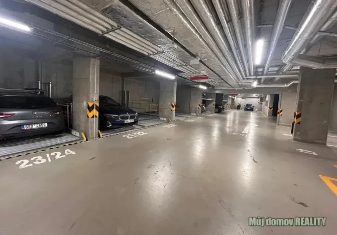 Pronájem bytu 2+kk, Praha - Libeň, Zenklova, 53 m2