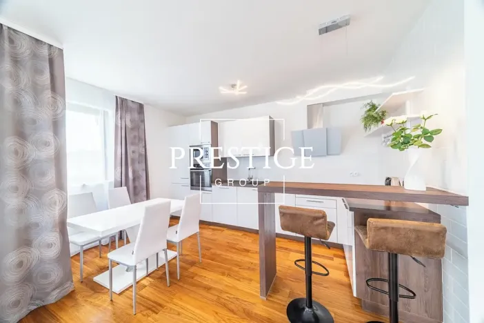 Pronájem bytu 2+kk, Praha - Karlín, Nekvasilova, 62 m2