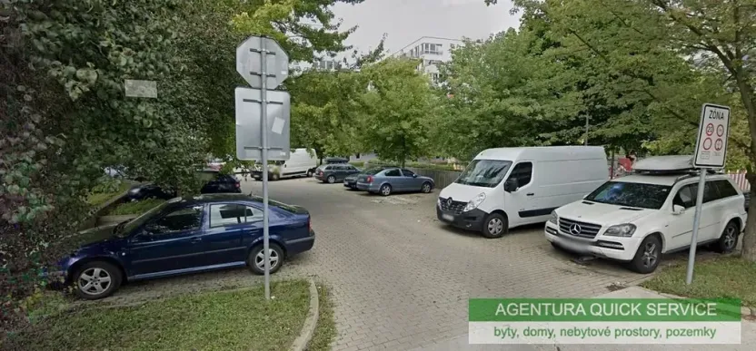 Pronájem garážového stání, Praha - Motol, Kudrnova, 18 m2