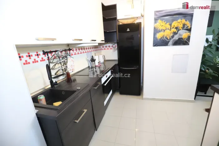 Prodej bytu 2+1, Karlovy Vary, Vítězná, 110 m2