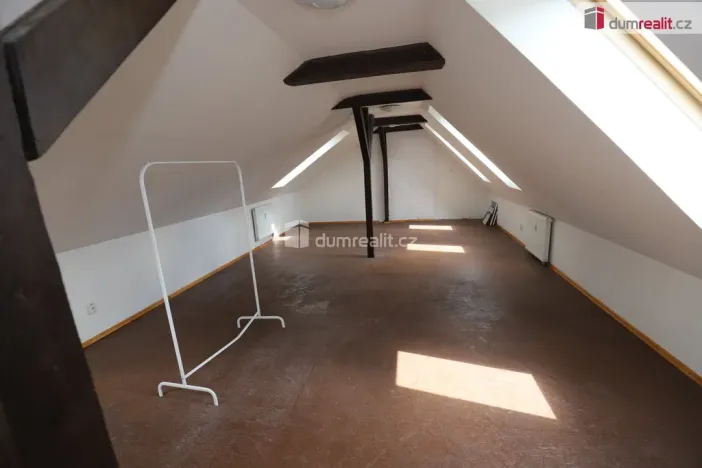 Prodej bytu 2+1, Karlovy Vary, Vítězná, 110 m2
