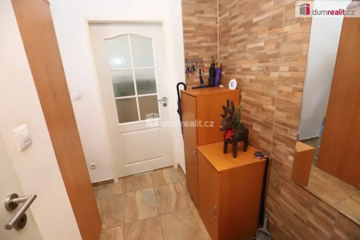 Prodej bytu 2+1, Karlovy Vary - Drahovice, Vítězná, 68 m2