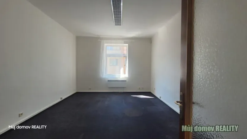 Pronájem bytu 3+1, Praha - Kobylisy, Nad záložnou, 85 m2