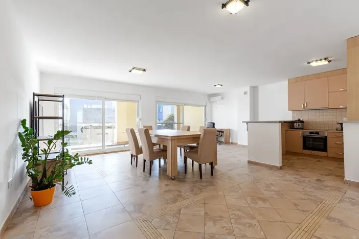 Prodej bytu 3+kk, Budva, Černá Hora, 120 m2