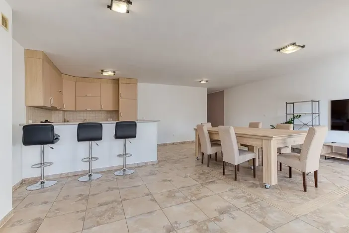 Prodej bytu 3+kk, Budva, Černá Hora, 120 m2
