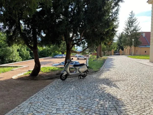 Pronájem kanceláře, Praha - Libeň, Zvonařovská, 56 m2