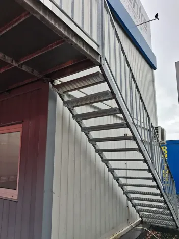 Prodej skladu, Praha, Chlumecká, 120 m2