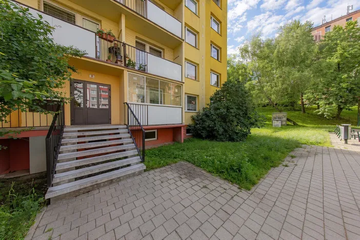Pronájem bytu 2+kk, Vsetín - Rokytnice, Okružní, 37 m2
