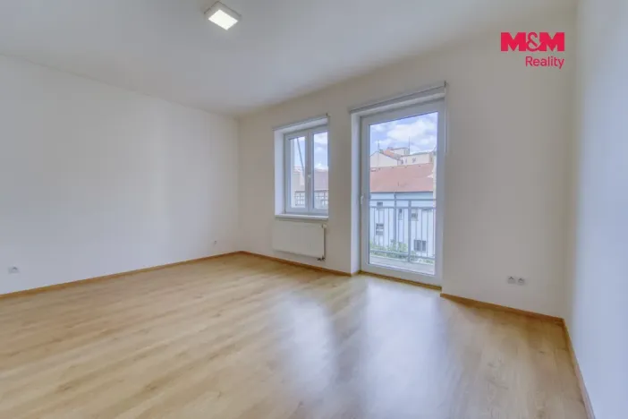 Pronájem bytu 2+kk, Plzeň - Jižní Předměstí, Karlova, 52 m2