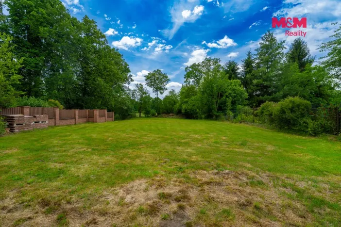 Prodej pozemku pro bydlení, Kněžmost - Koprník, 824 m2