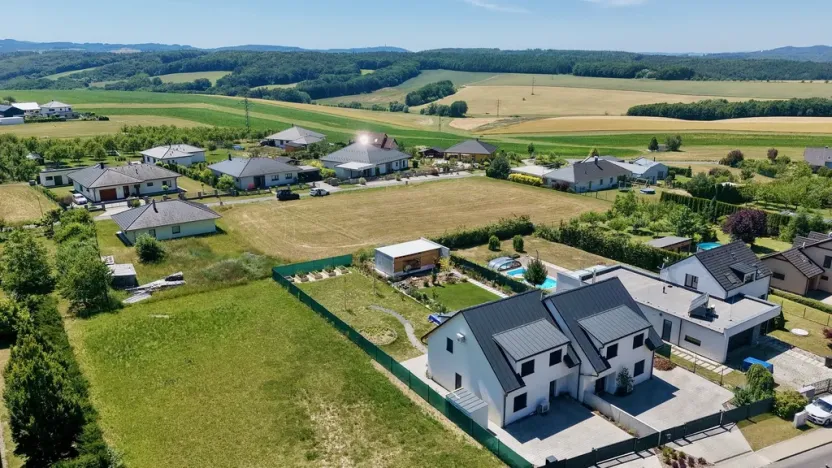 Prodej pozemku pro bydlení, Hvozdná, Zahradní, 1058 m2