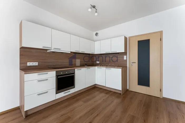 Pronájem bytu 1+kk, Praha, U Hostavického potoka, 32 m2