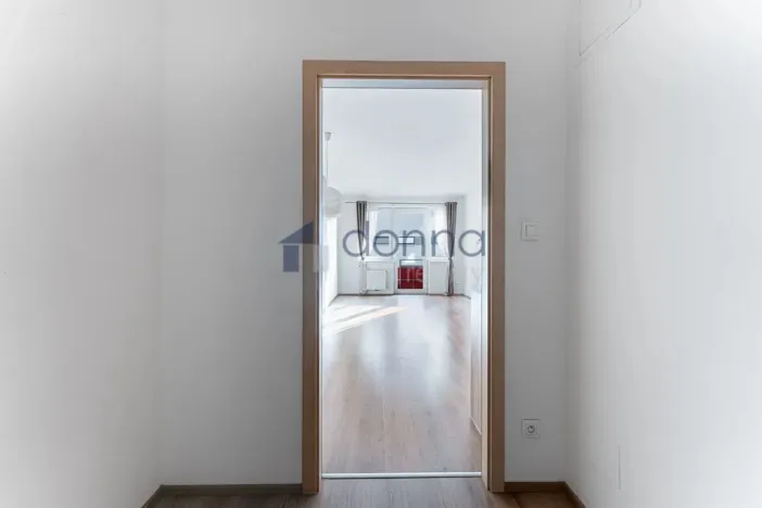 Pronájem bytu 1+kk, Praha, U Hostavického potoka, 32 m2