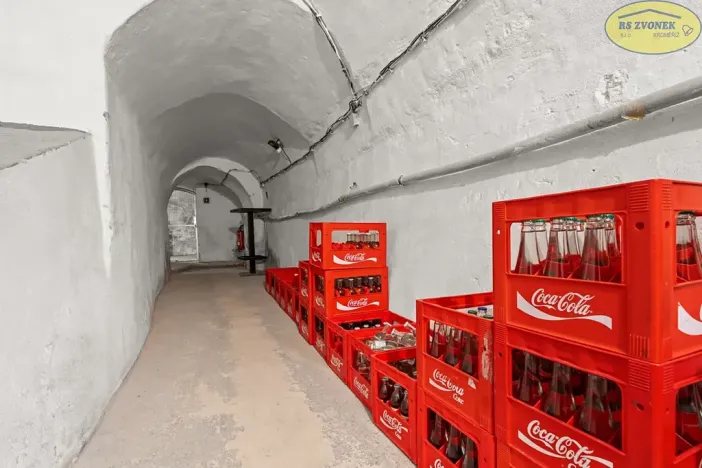 Prodej obchodního prostoru, Kroměříž, Velké náměstí, 143 m2
