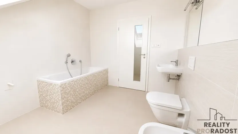 Pronájem bytu 5+kk, Lipůvka, 180 m2