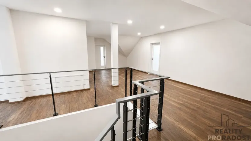 Pronájem bytu 5+kk, Lipůvka, 180 m2