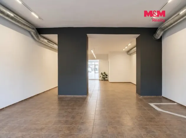 Pronájem obchodního prostoru, Pardubice - Zelené Předměstí, Smetanovo náměstí, 130 m2