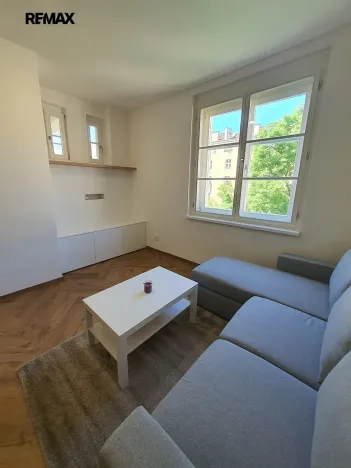 Pronájem bytu 2+kk, Praha - Žižkov, Sudoměřská, 66 m2