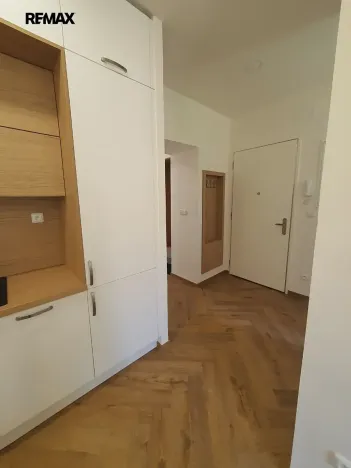 Pronájem bytu 2+kk, Praha - Žižkov, Sudoměřská, 66 m2