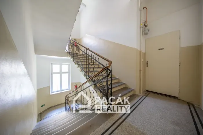 Pronájem bytu 3+1, Olomouc, Kollárovo nám., 123 m2