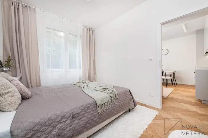 Pronájem bytu 2+kk, Praha - Vršovice, Jakutská, 41 m2