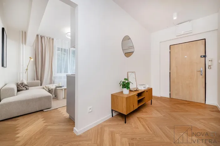 Pronájem bytu 2+kk, Praha - Vršovice, Jakutská, 41 m2