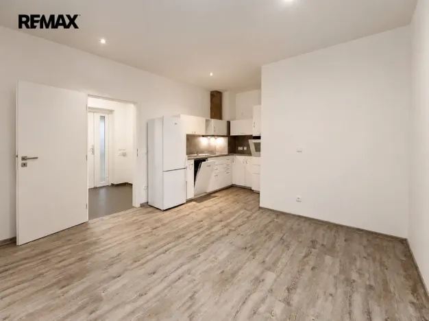 Pronájem bytu 1+kk, Stěžery - Stěžírky, 28 m2