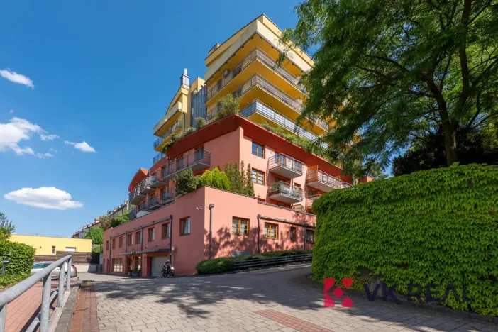 Prodej bytu 2+kk, Praha - Břevnov, Šlikova, 63 m2