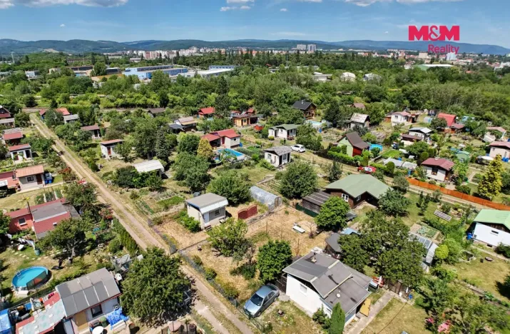 Prodej zahrady, Chomutov, 385 m2