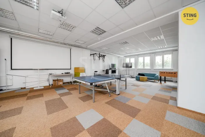 Pronájem kanceláře, Ostrava - Mariánské Hory, Novinářská, 1152 m2