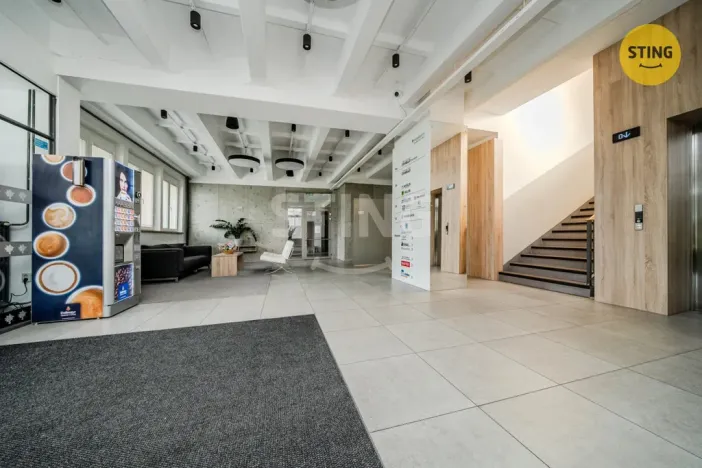 Pronájem kanceláře, Ostrava - Mariánské Hory, Novinářská, 1152 m2