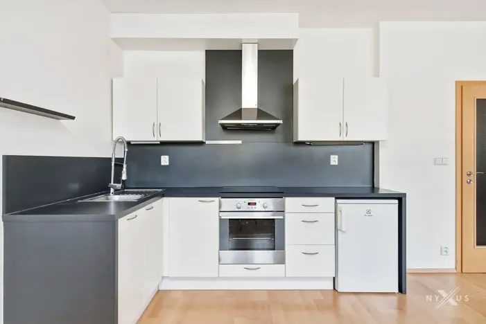 Pronájem bytu 2+kk, Praha - Košíře, Musílkova, 57 m2