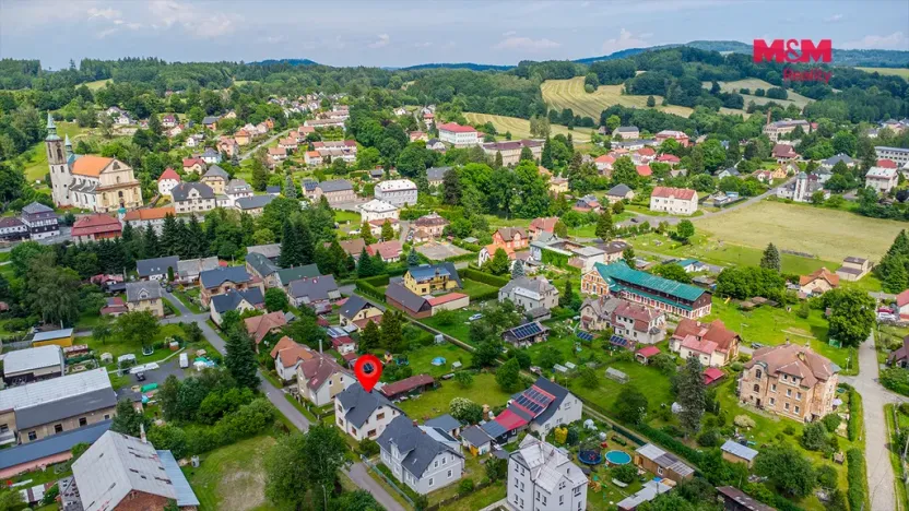 Prodej rodinného domu, Mikulášovice, 200 m2