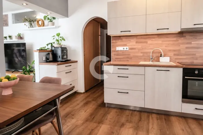 Prodej bytu 3+1, Zlín - Mladcová, Mokrá I, 62 m2