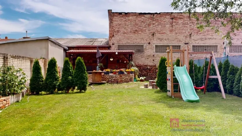 Prodej bytu 3+1, Hodonín, Slavíkova, 95 m2