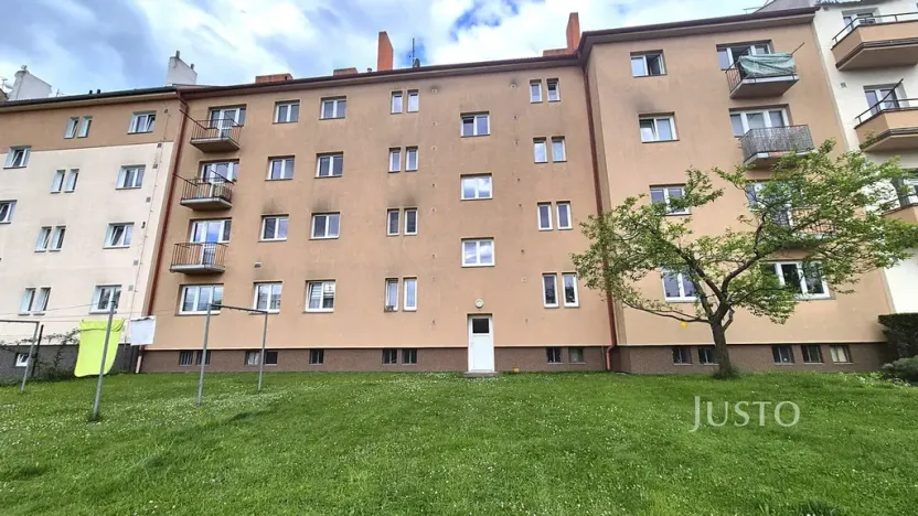 Pronájem bytu 2+kk, Písek, Nádražní, 32 m2
