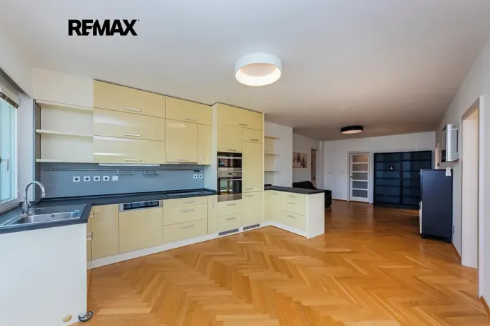 Pronájem bytu 3+kk, Praha - Podolí, U Kublova, 88 m2