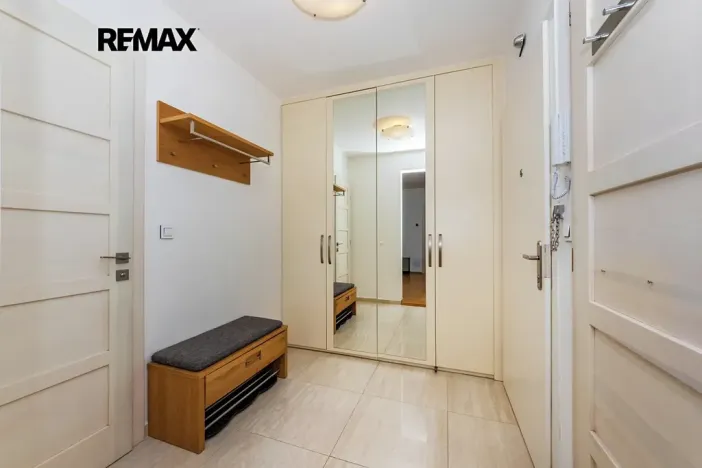 Pronájem bytu 3+kk, Praha - Podolí, U Kublova, 88 m2