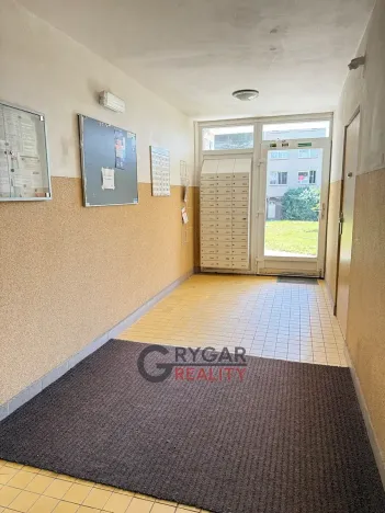 Prodej bytu 1+kk, Praha - Troja, K sadu, 26 m2