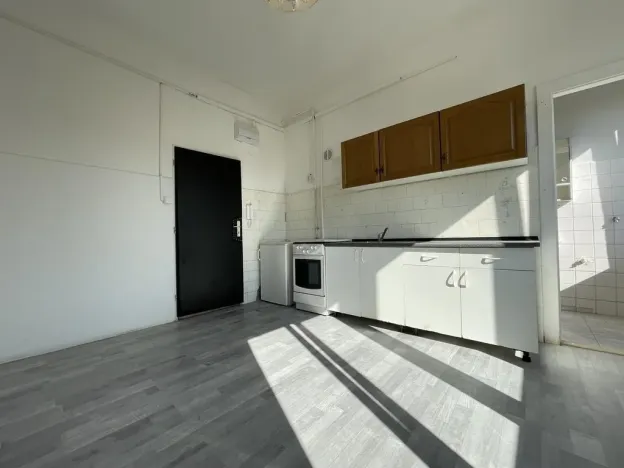 Pronájem bytu 2+kk, Cheb, Evropská, 31 m2