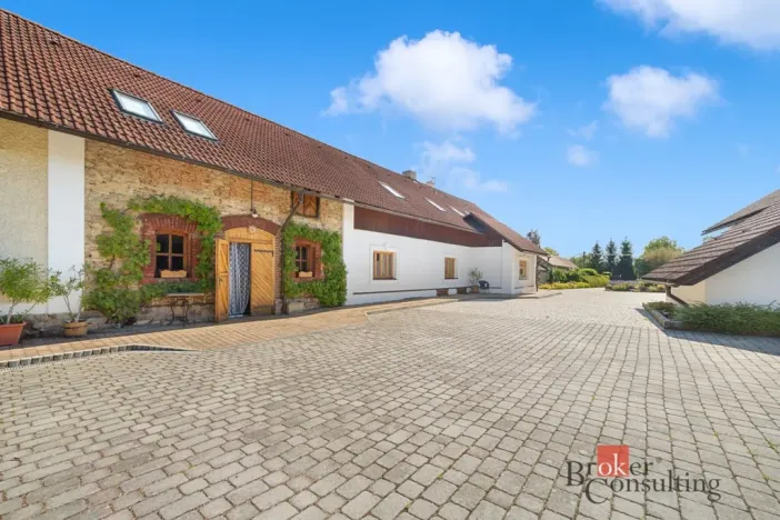 Prodej rodinného domu, Lhotka, Radoušská, 450 m2